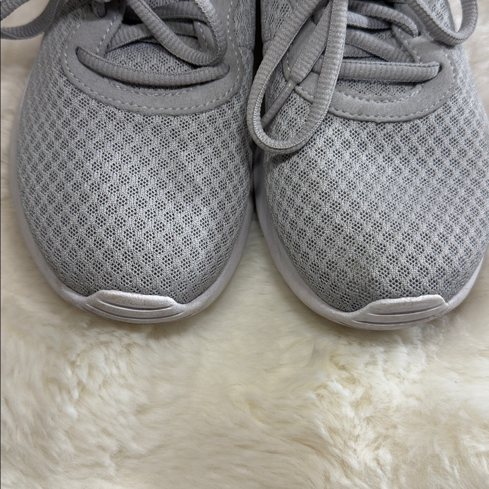Nike Tanjun Light Gray Sneakers - Picture 7 of 10